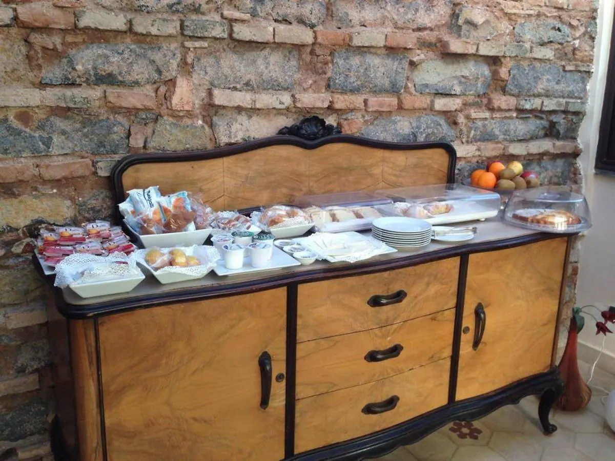 Panzió Sangiuliano114 B&B Catania-Fontanarossai nemzetközi repülőtér